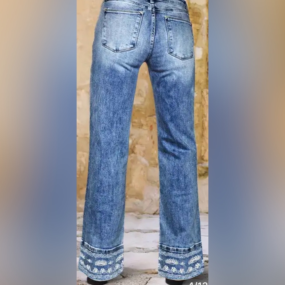 Flamingals Wash Embroidery Hem Mid Rise Bootcut Jeans - Picture 2 of 12